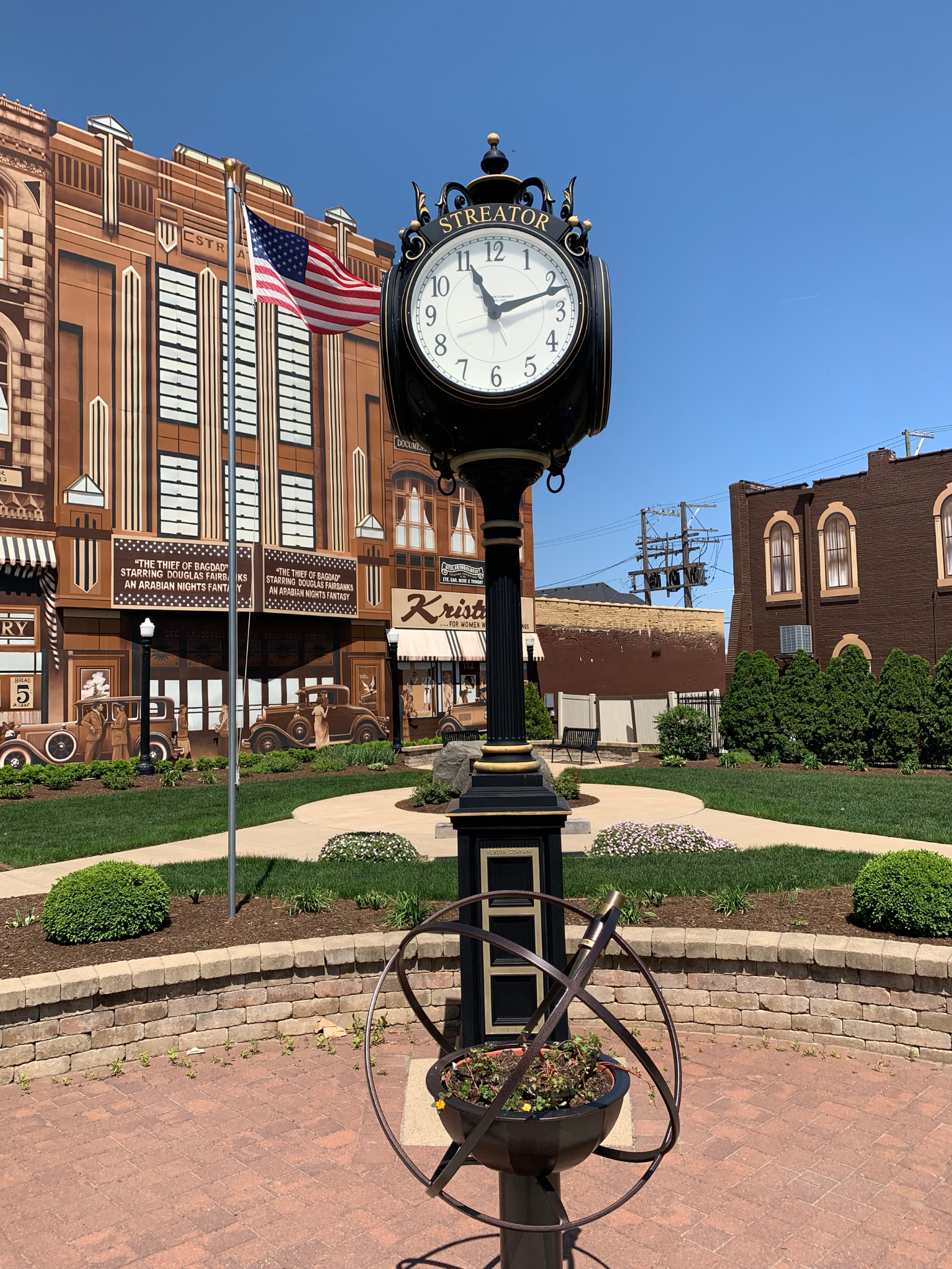 Picture of the Clock on Main Street in Streator, IL